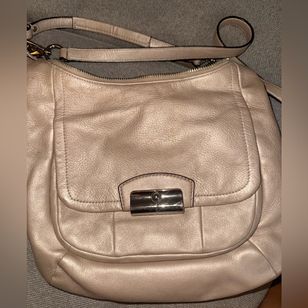 Coach Bags Kristin Pebbled Leather Ivory White Hobo with strap F22306 - Picture 3 of 17